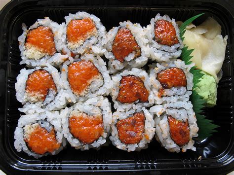 To give you an idea, medium size tuna sushi roll (190 g) has about 184 calories. spicy salmon roll nutrition facts