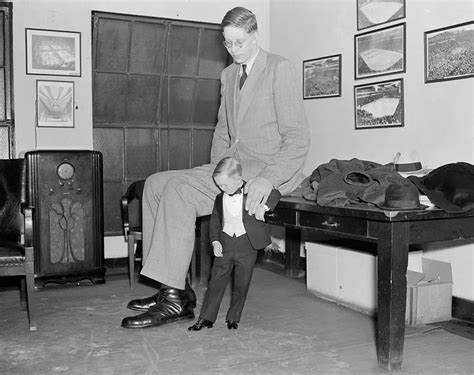 Robert Wadlow The Tallest Man In History Seen Through Stunning Photographs Rare