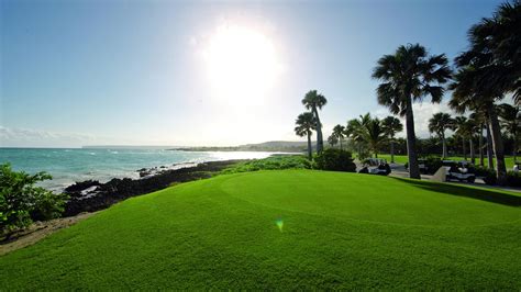 Golf Course On The Shore Of Sea Wallpaper Download 3840x2160