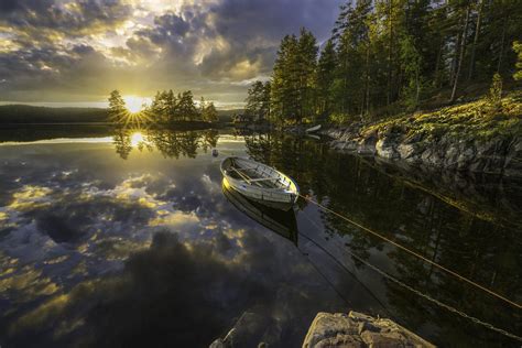 Peace Of Mind From The Cabin Lake Ole Henrik Skjelstad Flickr