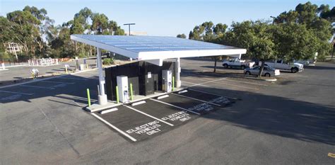 The first electric vehicle dc fast-charging station capable of 350 kw