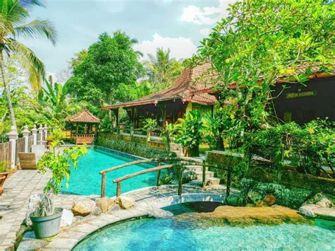Jogja city mall dan merapi golf course juga berada dalam 15 km. Tempat Menginap di Jogja dekat Sungai, Sensasi Liburan ala ...