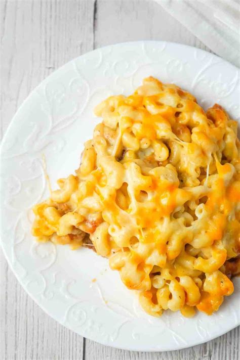 Mac and cheese is a comfort food dish that goes good with many sides. Mac and Cheese Meatloaf Casserole - This is Not Diet Food