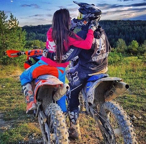 See more ideas about couple goals, cute couples, cute love couple. Pin de aliiph_ en Biker girls :) | Motos de motocross ...