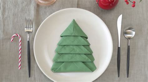 How To Fold A Christmas Tree Napkin Instructables The