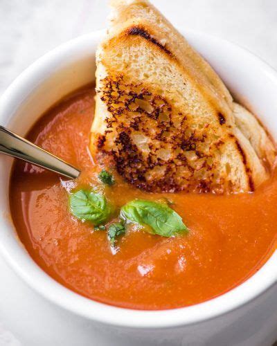 Fresh Tomato Soup In A Bowl With Grilled Cheese Fresh Tomato Soup