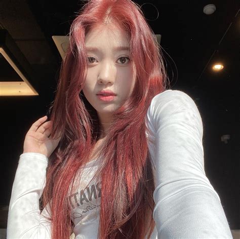 Xiaoting Kep1er Icon Pfp Red Aesthetic Kpop Aesthetic Red Hair Kpop Girl Kpop Girl Groups