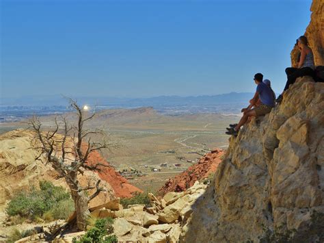 Hiking In Las Vegas These Travelers Bet On It Spearmint Rhino Las