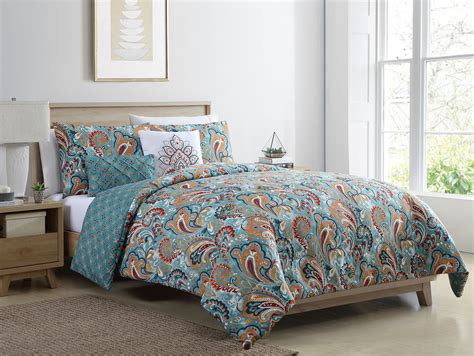 This simplistic geometric jacquard design is perfect for any season.mainstays full/queen 7pc geometric jacquard comforter set:100 percent polyester jacquard comforter. VCNY Home Candice Reversible Paisley Comforter Set, Full ...