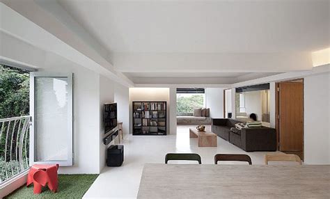Minimalist Singapore House Redefines Open Spaces Concept