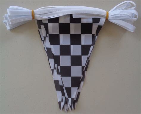 Black And White Checkered Triangle Flag Bunting Polyester Custom Flag