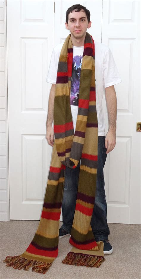 Review Of The Lovarzi 4th Doctor Who Scarf Merchandise Guide The