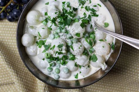 Continue to cook until onions are carmelized. Pearl Onions In Cream Sauce Recipe - Food.com