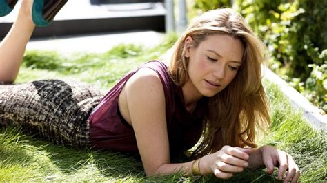 Wallpaper ID Actress Lifestyles Anna Torv Long Hair Outdoors Relaxation Sitting