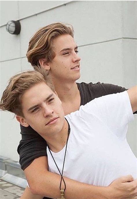 Twins dylan and cole sprouse strike a pose at the 2009 kids' choice awards held at ucla's pauley pavilion in los angeles on saturday afternoon twins dylan and cole sprouse have starred in movies and television shows since they were babies, and they seem to have avoided the problems of. Dylan & Cole Sprouse | Актер, Мальчики, Мужчины-модели