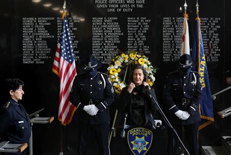 oakland fallen police officers honored