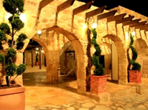 Es bekam seinen namen vom helental und liegt inmitten des lieblichen wienerwaldes. Hyatt Zaman Hotel & Resort - Friendly Planet Travel