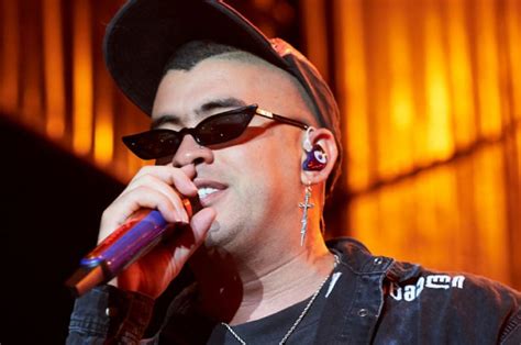 And his latest album, which dropped saturday at midnight, is a testament to that. Bad Bunny estrena vídeo musical tras dar concierto que ...