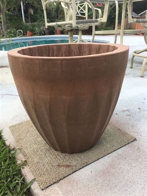 Concrete Garden Planter Molds Garden Design Ideas