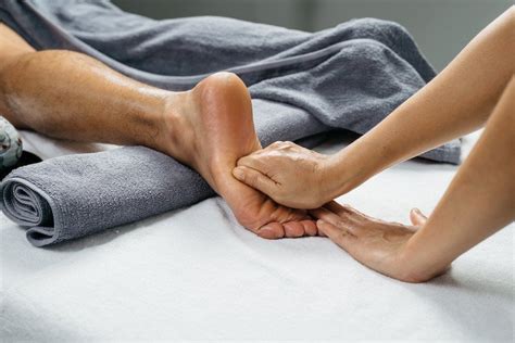 Mortons Neuroma Is One Of Those Foot Pathologies That We Learned About Briefly In Massage