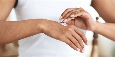 Common Stds That Cause Dry Skin Std Skin Rash Everlywell