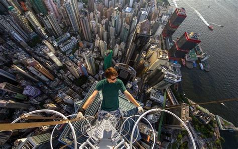 Hong Kong Phewie Breathtaking Portraits Of Rooftoppers Atop Citys
