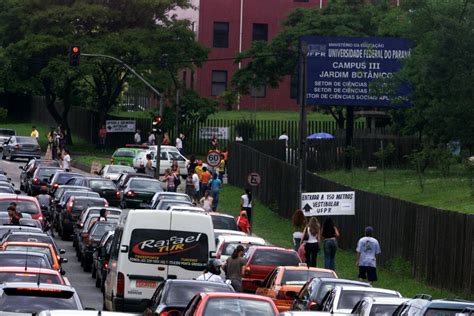 O simulador grátis e sem cadastro! Estudantes desocupam prédio da UFPR no Jardim Botânico ...