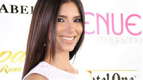Roselyn Sánchez Dishes On ‘devious Maids Singing And New Spanish Comedy Miami Herald