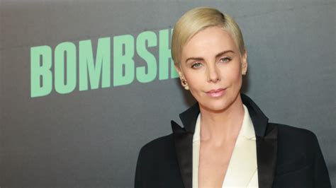Charlize Theron “not Ashamed” To Talk About Her Mother Killing Her