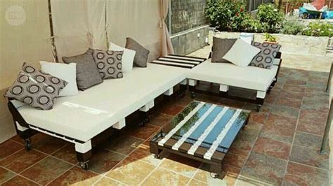 89,95 € (antes 149,95 €). Chill out de palet con mesa de diseño | Mesa de diseño ...