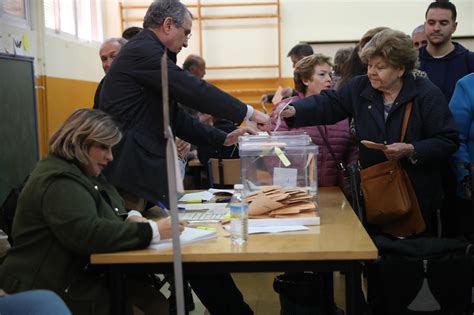 El voto femenino la pieza clave que frenó a Vox en las elecciones del 10N