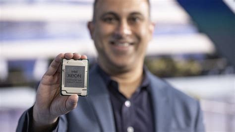 Future Intel Xeons To Be Cooled Using Next Gen Immersion Liquid Cooling