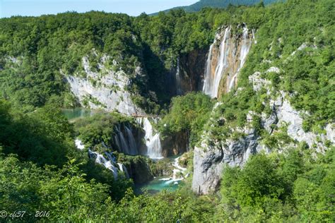 Plitvicer Seen Grosser Wasserfall Mit Umgebung Foto And Bild World