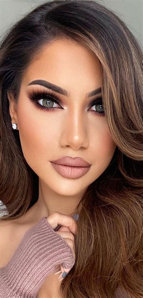 stunning makeup looks 2021 brown chocolate eye and nude lip for glam look