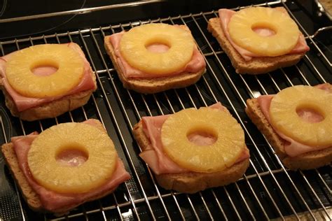 Toast Hawaii