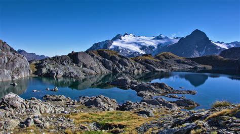 The mount sorak (seoraksan) national park is also referred to as seolsan and seolbongsan, the mountain was named seorak. Mount Aspiring National Park - National Park in New ...