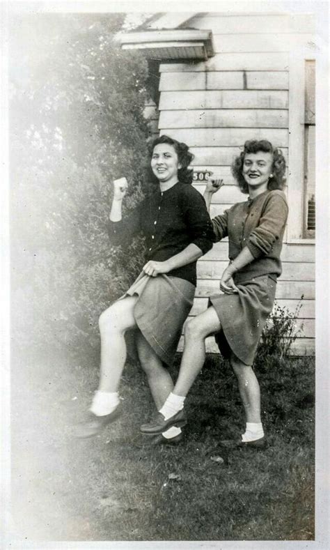 Pin By Rita On Black And White Photos2 Vintage Photographs Vintage Lesbian Vintage Couples