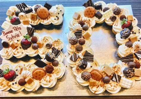 Aux fruits rouges ou au chocolat il ravira les petits et les grands. Menu des cupcakes faits par Coquelikot les meilleurs ...