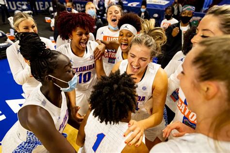 Uf Womens Basketball Gators March On In Greenville Behind Smiths