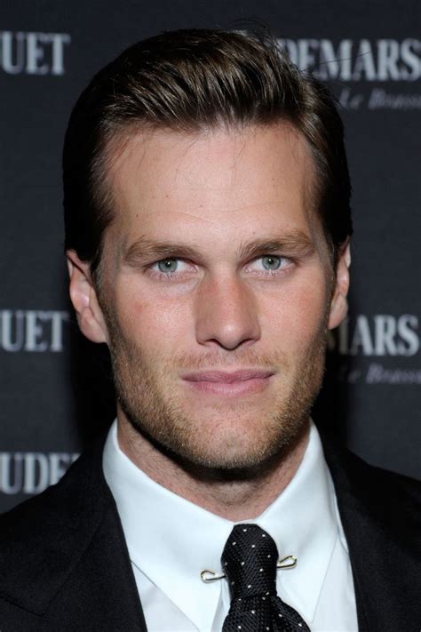 (born august 3, 1977) is an american football quarterback for the tampa bay buccaneers of the national football league (nfl). Tom Brady - 40 Men That Men Find Beautiful - The Cut