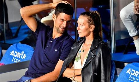 Zafere ulaşarak 20 grand slamli federer ve nadal'a bir adım daha yaklaştı. Novak Djokovic wife: Meet French Open star's wife Jelena ...