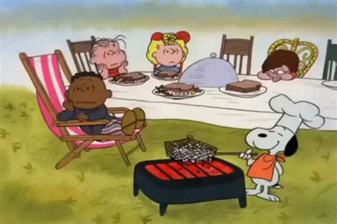 10 cool snoopy christmas gifs. thanksgiving peanuts charlie brown popcorn snoopy turkey ...
