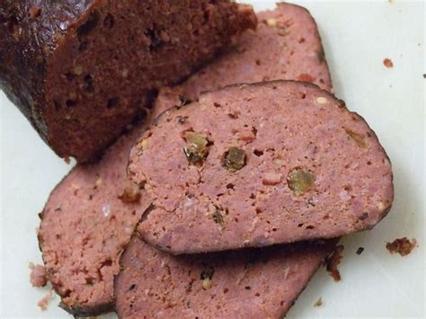Summer sausage was a german innovation that was so named because it could be kept through the winter and spring into the summer months, even before refrigeration. Best Smoked Summer Sausage Recipe / Double Garlic Smoked Summer Sausage Recipe | Summer ...