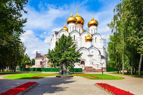 Premium Photo Assumption Cathedral In Yaroslavl Russia