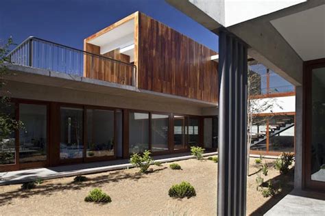 Rectilinear Architecture Design La Dehesa House In Lo
