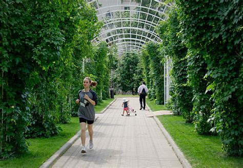 10 Best Central Moscow Parks To Escape The Summer Heat Russia Beyond