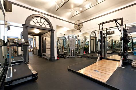 Boutique Gym Gym Center Personal Fitness Night Life Nyc Structures