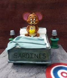 I had the pleasure of inking all of the character art used in the guide. 46 Best Tom and jerry birthday party images | Tom, jerry ...