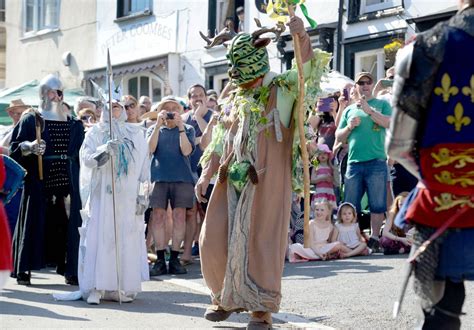 Let The Sun Shine Green Man Banishes Winter With Pictures Shropshire Star