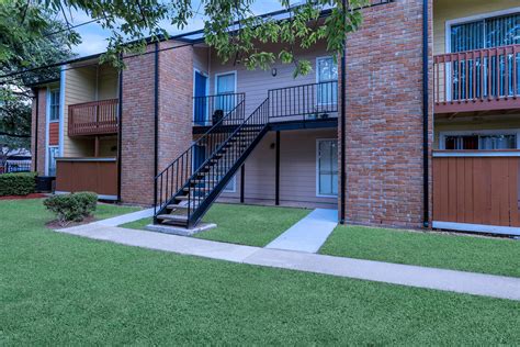 Brookshire Tx Apartments